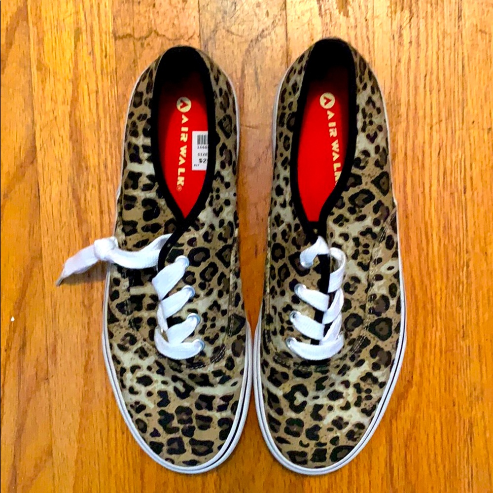 Cheetah low top sneakers